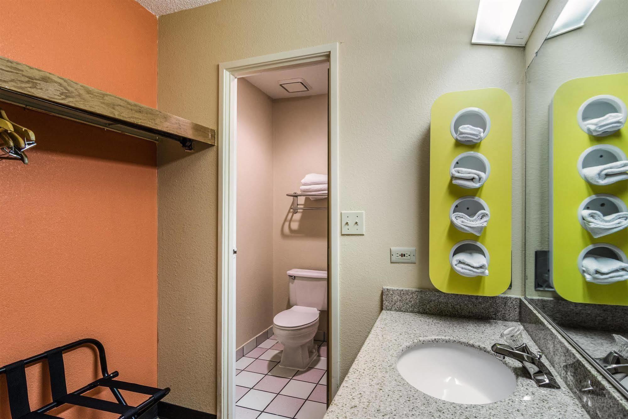 Motel 6-Libertyville, Il Bagian luar foto