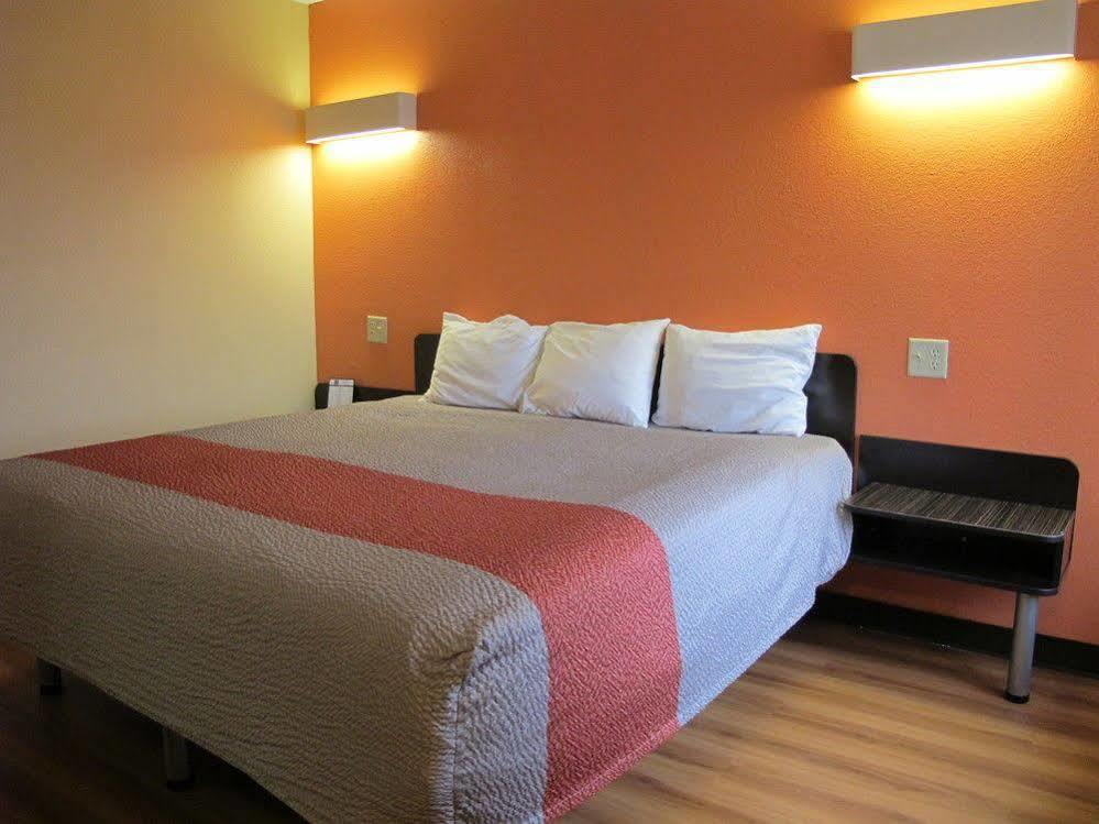 Motel 6-Libertyville, Il Bagian luar foto