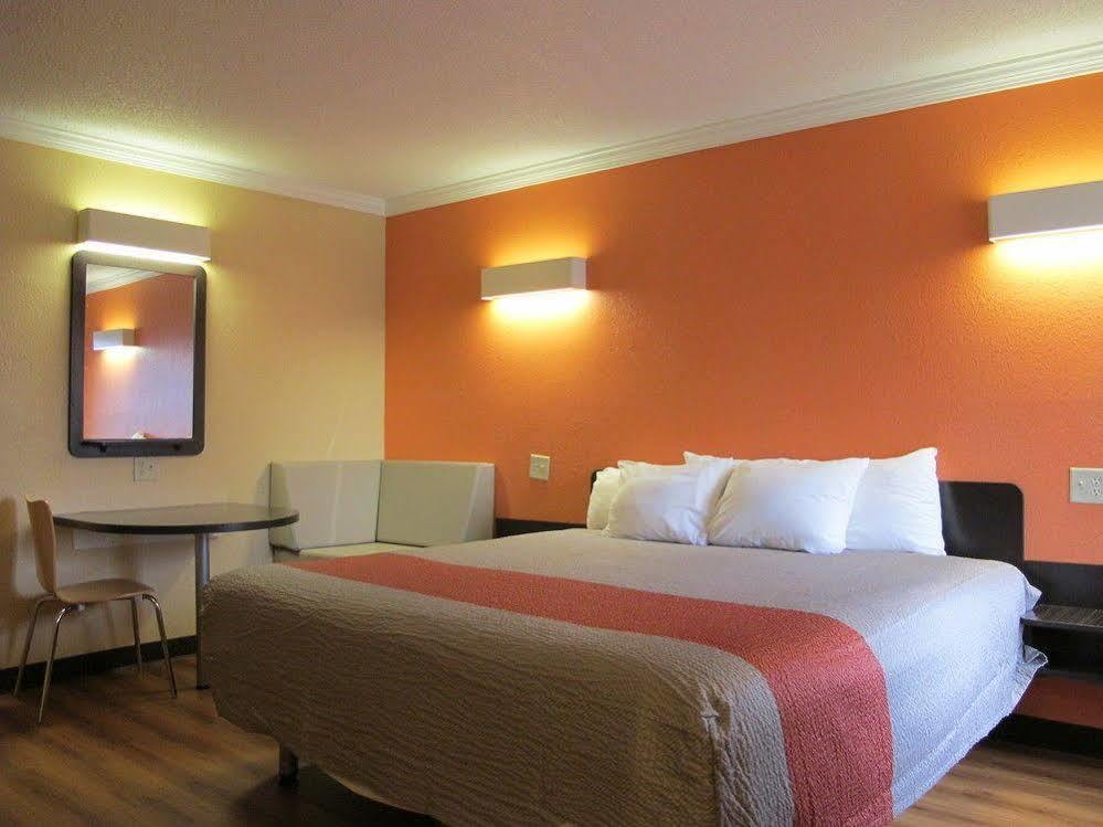 Motel 6-Libertyville, Il Bagian luar foto